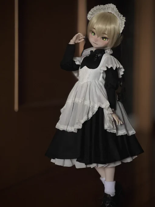 メイド服 AtelierKoemi様( )可動ハンド 幻想少女人形會館様( )グラスアイ Mix Galaxia様( )ウィッグ Salafina様( )ボディヘッド ボークスMDD2.0 DDH-10( )ご縁を頂き、本当に素敵なペリメニ2号になりました! 