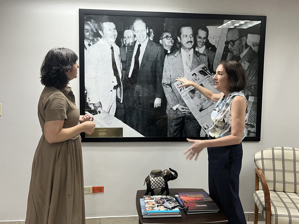 Un encuentro muy interesante con el Directorio de <a href="/prensacom/">La Prensa Panamá</a>
Ocasión para intercambiar sobre la importancia de la libertad de expresión en sociedades democráticas.