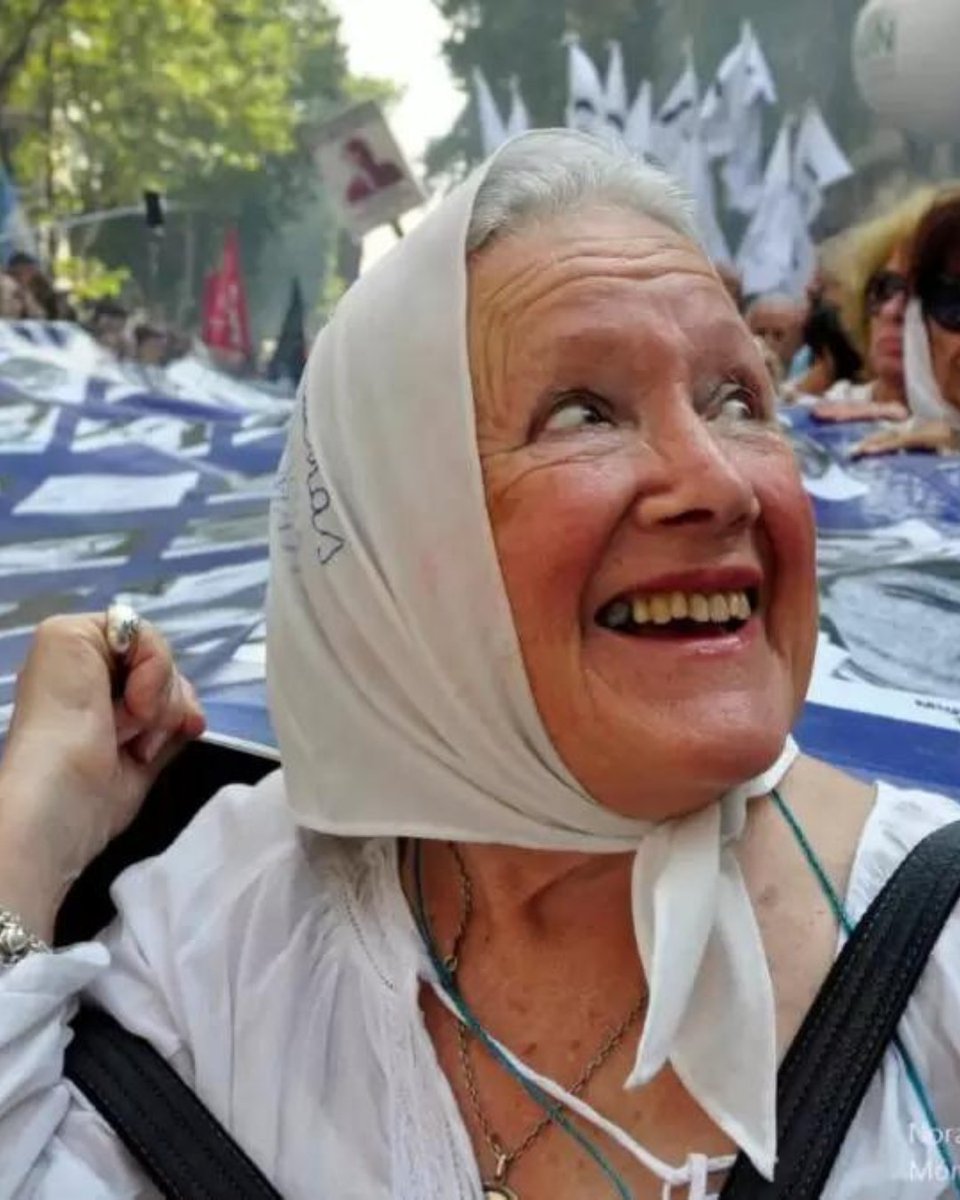 A la madre de todas las luchas. A la incansable. Hasta la victoria Norita o como te gustaba decir, venceremos y llevaremos tu lucha, la nuestra hasta el final✊