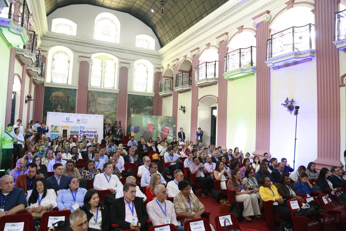 camarabuga's tweet photo. CONFECAMARAS| El Presidente Ejecutivo de la #CCBuga, Wilder López Jiménez, participa del Encuentro de Cámaras liderado por Confecamaras en la ciudad de Popayán junto con directivos de las cámaras del territorio nacional
#Camaradecomerciodebuga #tanempresariocomovos @Confecamaras https://t.co/3JCxYj2uZD