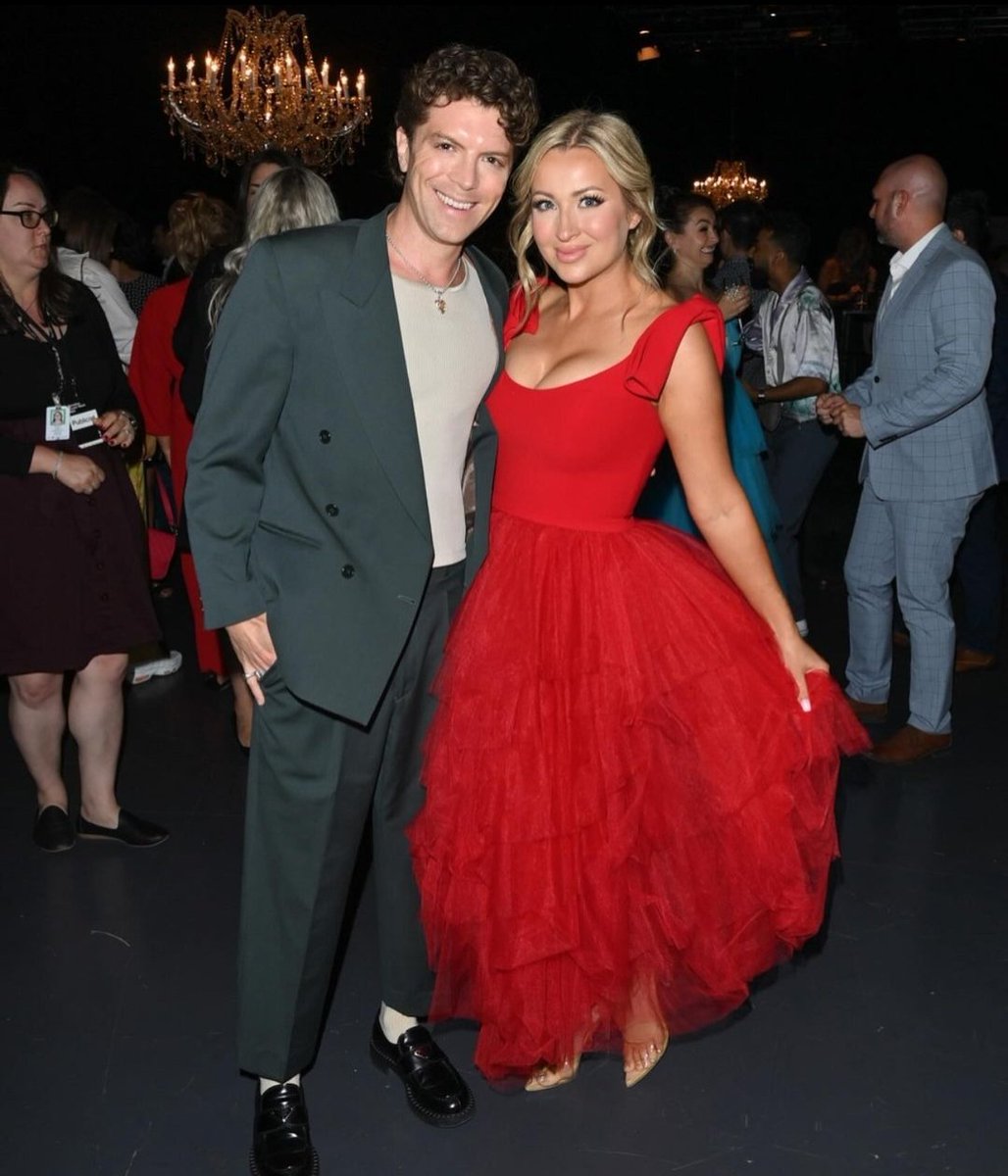 Just blessing the timeline for anyone not on insta. Stan beautiful people for clear skin, everyone. 

<a href="/michaelseater/">Michael Seater</a> @ashleyleggat 😘🙌🏻