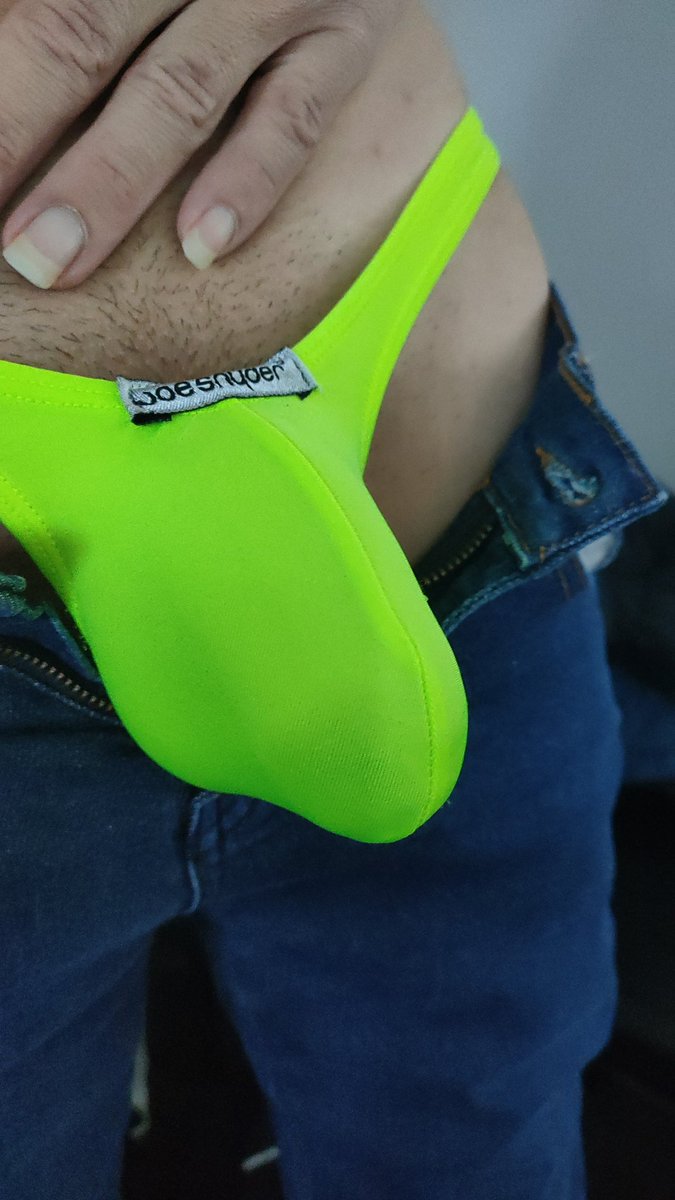 man_exhibition's tweet photo. Bright day in @JoeSnyder_ #thong #thongfordays #gaythong #manthong #mensunderwear #bulge #bulgewear #bulgelovers #bulgethong #thongeveryday #thongman https://t.co/5Teg7MdVJ9