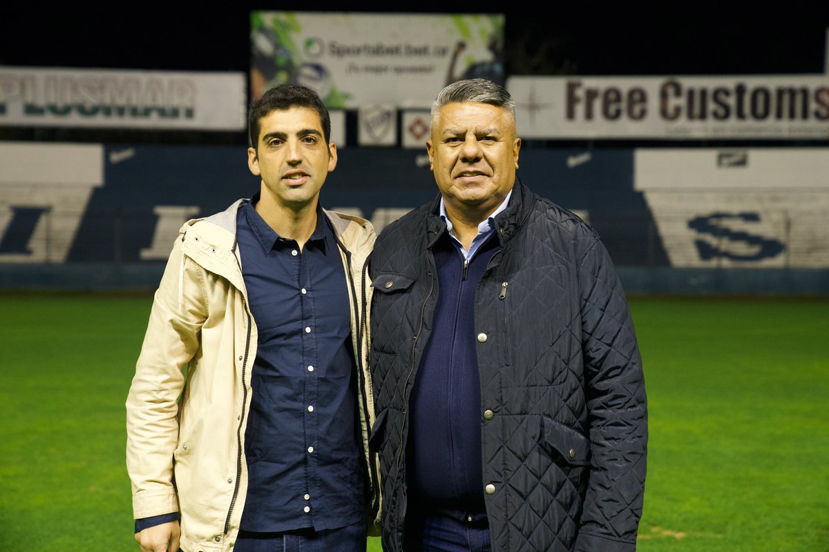 Gracias Presidente <a href="/tapiachiqui/">Chiqui Tapia</a> por tu visita a nuestro club. Recorrimos cada disciplina que se practica en nuestra sede social y reafirmamos el compromiso de siempre de <a href="/qacoficial/">Quilmes A.C.</a> con el deporte y nuestra función social, desde el fútbol y mucho más allá del futbol.