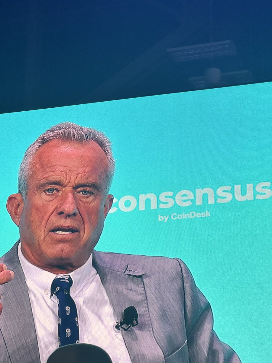 Blockchain Beach tweet media