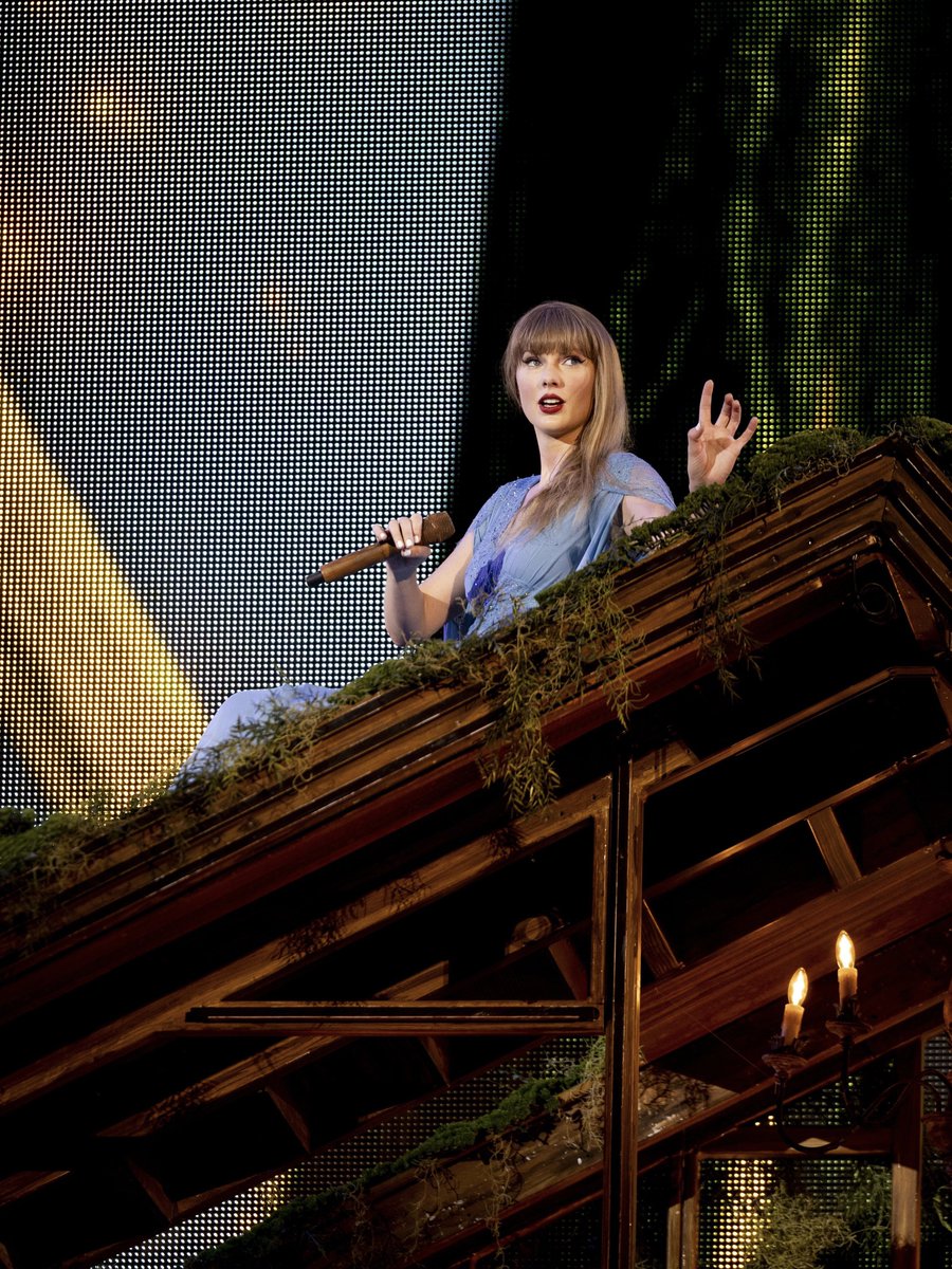 4k_taylorr's tweet photo. #MadridTStheErasTour https://t.co/GXjO6Bc2SQ