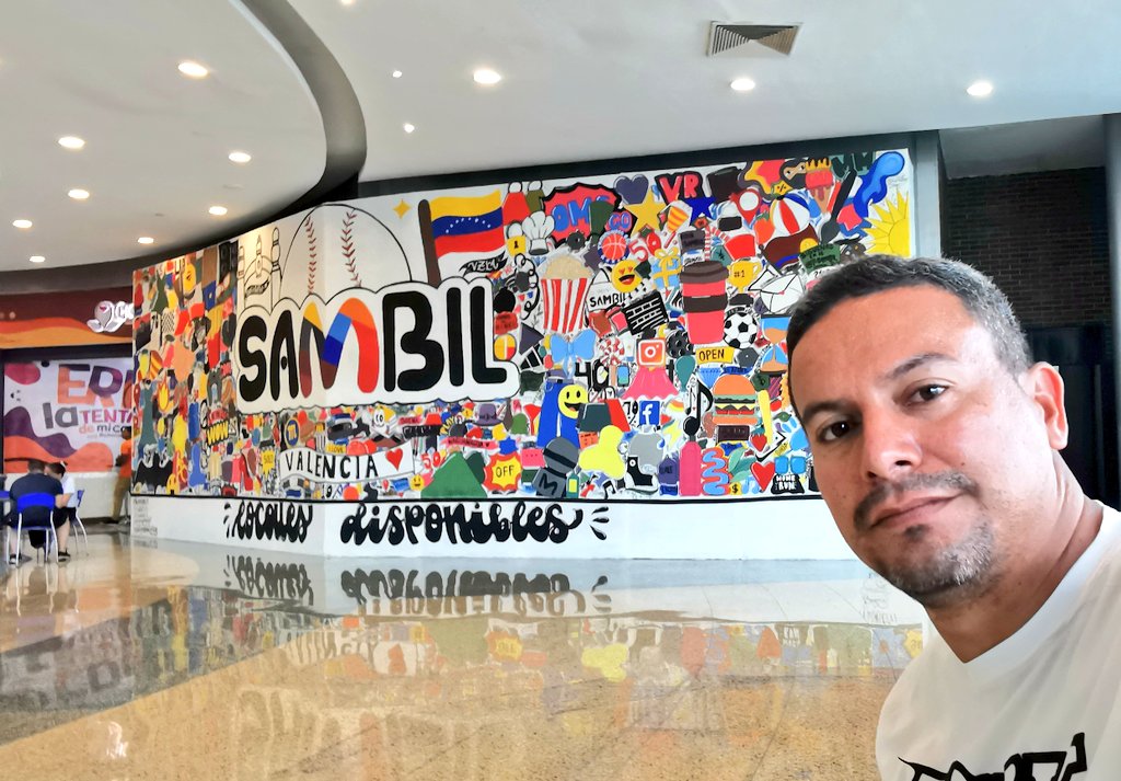 xwvzla's tweet photo. Mural terminado no se que fecha, pero actualizo el que publique el 4 de mayo en el #SambilValencia
#Valencia
#BuenasTardes
#TBT https://t.co/hDEXVwqcun