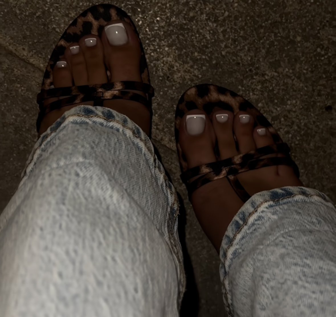 QueenBellaxx9's tweet photo. Ich hab die schönsten Füße! Komm und Zahl mir meine pedi! #nscht #geldsklaverei #geldschweine #zahlschweinsklave #findoms #geldsklaveerw #geldsklaven #geldsklavene #tribute #financialdomination #geldsklavenn #nudes #sherrin #cash #cashpig #rgeld #herrin #bilderf https://t.co/4iEdOA7gUF