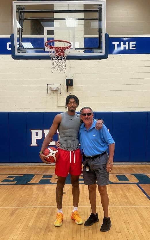 Its was good having Dravon in the gym today. You know the #1 Rocket fan had to get a photo!
