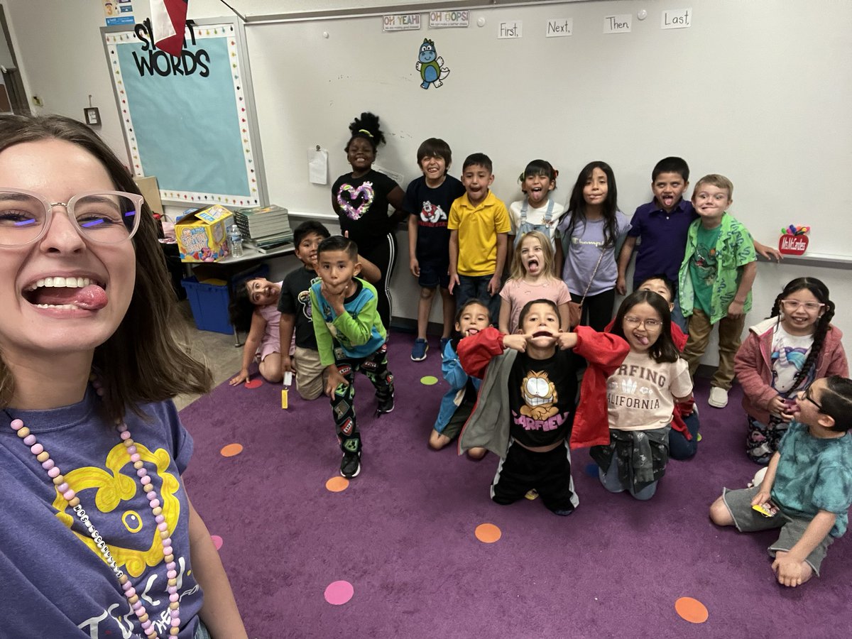 McCandless_PHES's tweet photo. What an amazing year! My Heroes are off to 2nd grade!! 💜 Reach for the stars, my friends! ⭐️ I wish you more hugs, laughs, love, and learning in 2nd grade! You’ll always be my students💛 https://t.co/qBG6nmSDXW