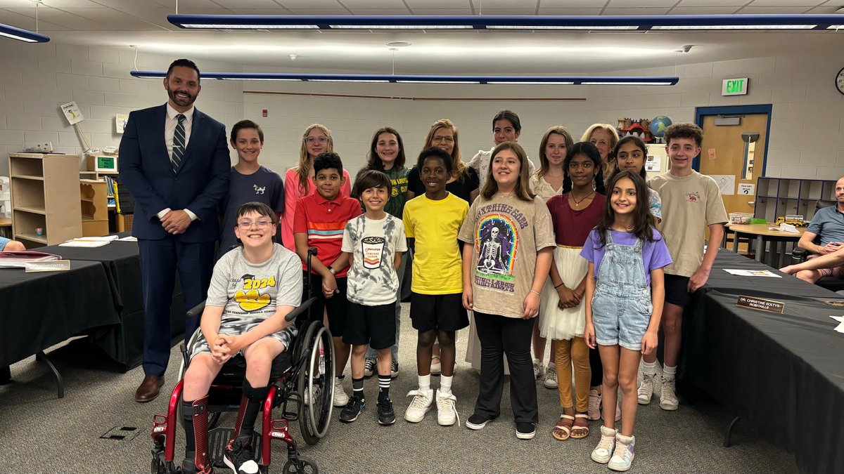 We celebrated the incredible talent and hard work of our students in this year's school play, "The Little Mermaid Jr." Their dedication and creativity brought this beloved story to life in a magical way. Special thanks to Debi Sinkiewicz for her vision and leadership. #TheU