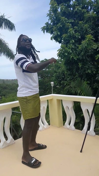 SAMLimited1's tweet photo. Wiseman on set ("We Did Again" video shoot) https://t.co/rQHhOeqbuc https://t.co/PRLMJ4aMKs