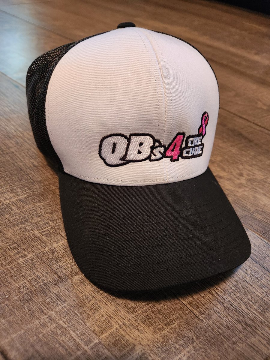 🔥 Qbs 4 the Cure merch store is open! Look amazing in our custom swag AND feel amazing contributing to cancer research! Shipping now available. 🔥 
cookil.destinationstores.com/qb4thecure/ @CoachHo @SusanGKomen @SU2C @NCAAFootball @NFL @MajorSportsIL