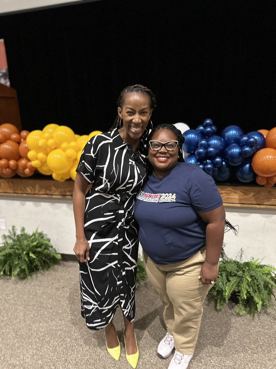 shebriej's tweet photo. Day 2: Summer Leadership Institute
“We must stop preparing learners for the past we remember & prepare them for the future we can only imagine”
Dr. Mary Hemphill
#NCSIgnite24 https://t.co/yAemoOEWcK