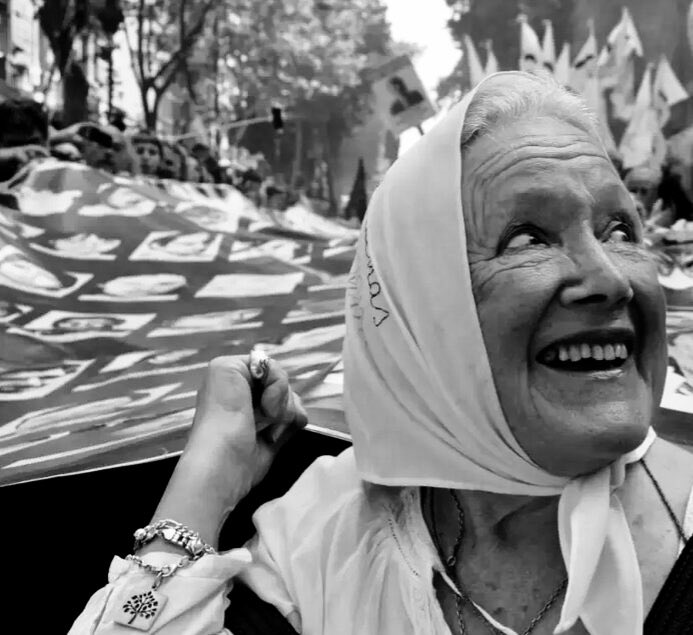 Hasta siempre querida Norita 🤍

Con mucho dolor, despedimos a Nora Cortiñas fundadora de Madres de Plaza de Mayo Línea Fundadora e incansable luchadora por los Derechos Humanos y la justicia.

Su enseñanza nos acompañará siempre. 
Madre de todas las luchas ✊🏼