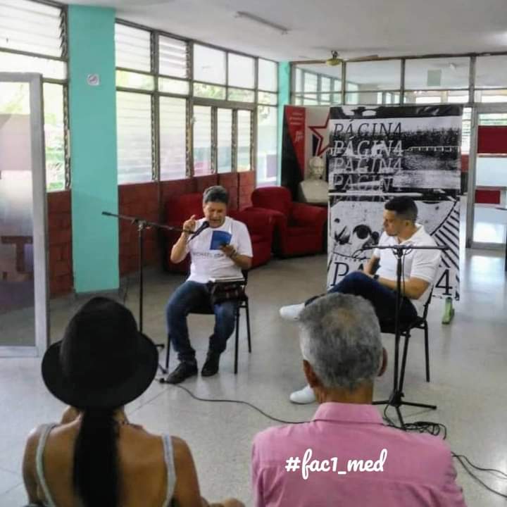 facultad_1's tweet photo. Reinaldo Cedeño Pineda en Espacio Literario Página 4 de la Facultad de Medicina No. 1. De vocación: escritor, y de la casta de los humildes, nos dejó con las ganas de seguir escuchando sus historias. 
#fac1_med.
#UCM_SC
#SantiagoDeCuba
#MINSAPCuba https://t.co/FAfeKz7YOu