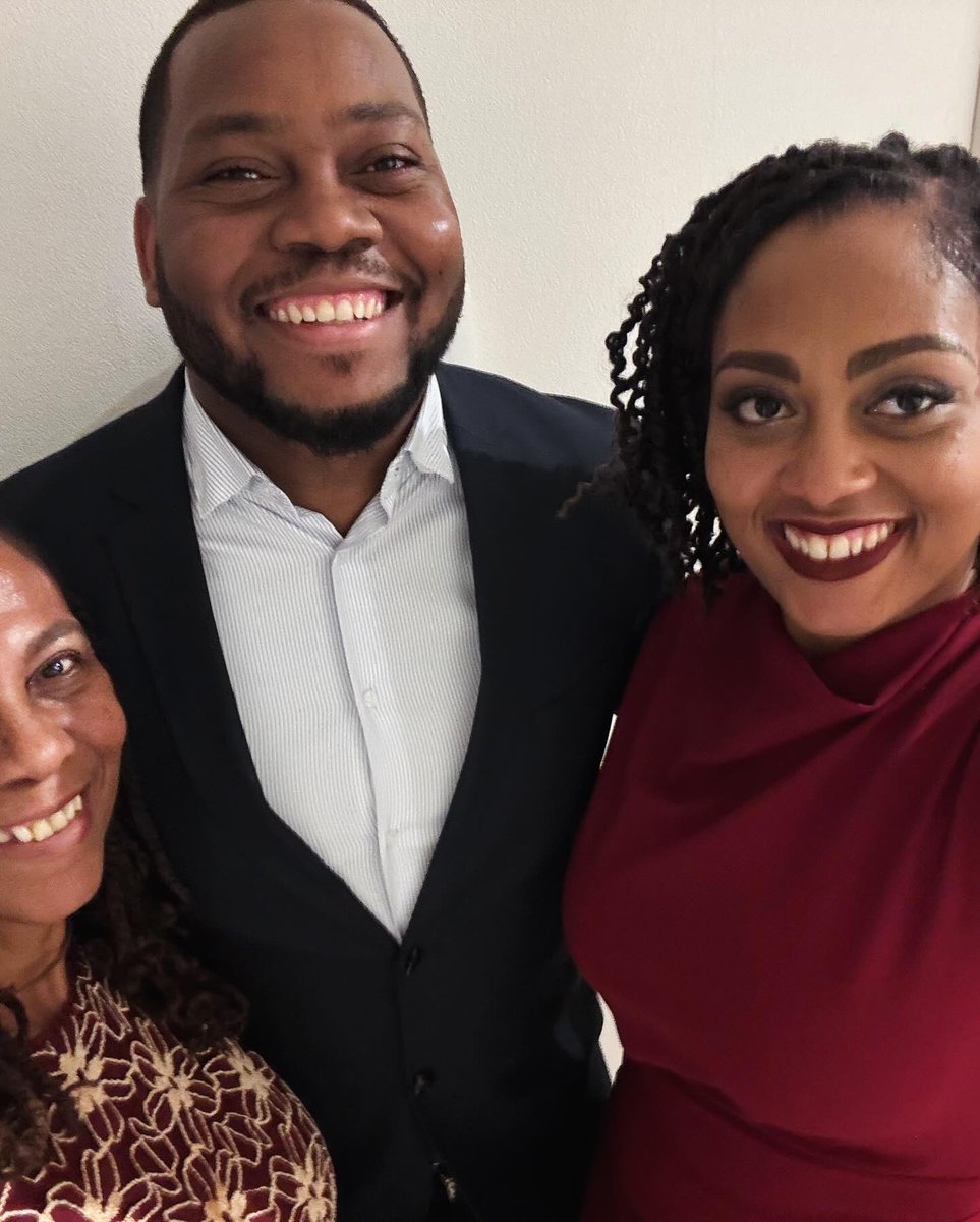 KenrickStewart's tweet image. #graduationszn ✨🥂