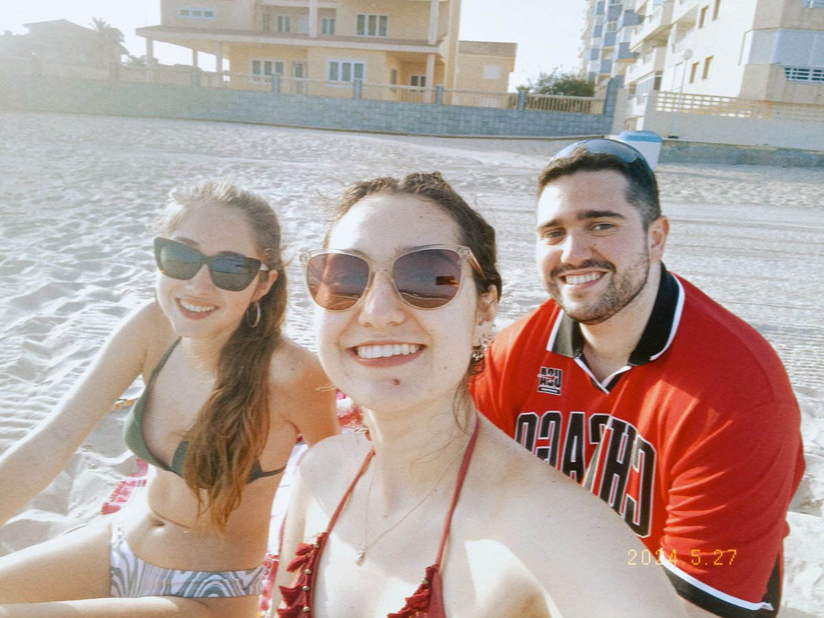 silviaburgos77's tweet photo. ☀️🌴 https://t.co/ObFAmKtZOv