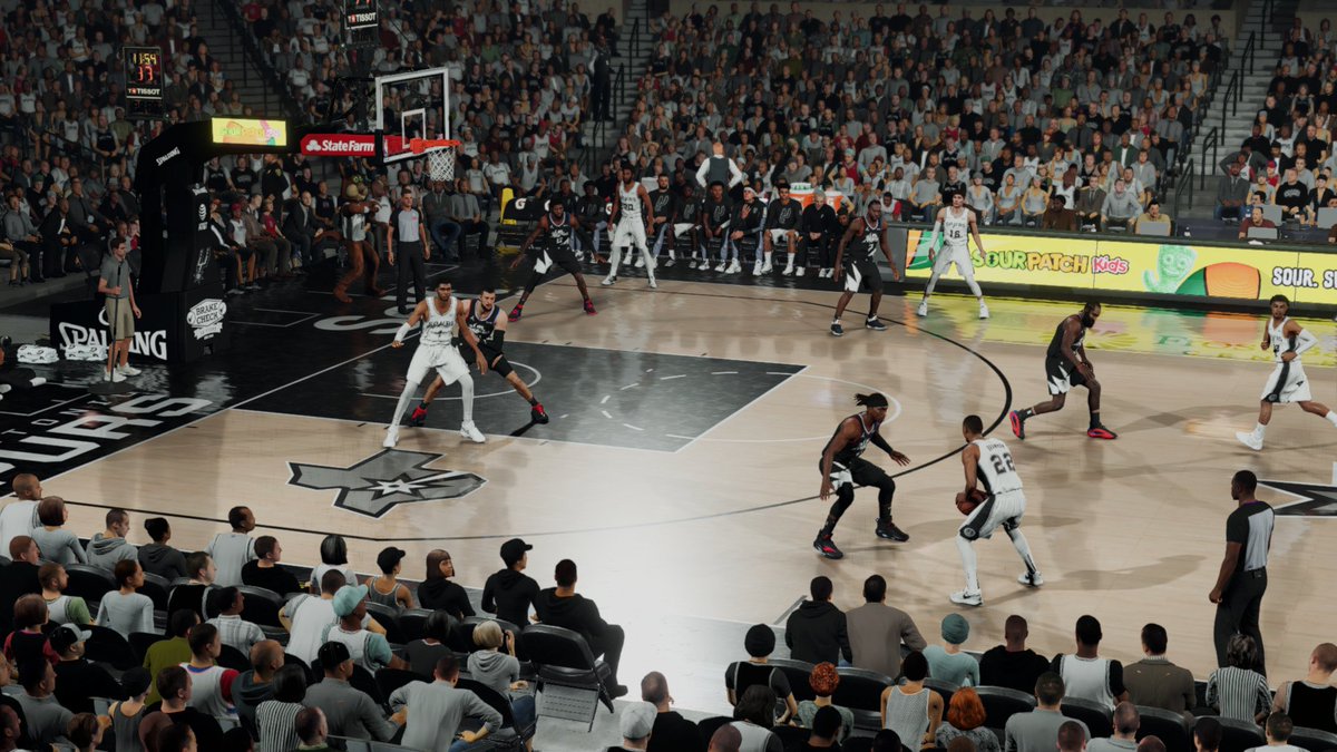 Psamyou´ll (2K modder) has managed to implement this ultra-realistic lighting in NBA 2K old gen. Imagine how NBA 2K25 would look if this were ported to new gen consoles.

Via: @EZMADDEN25 

#NBA2K25