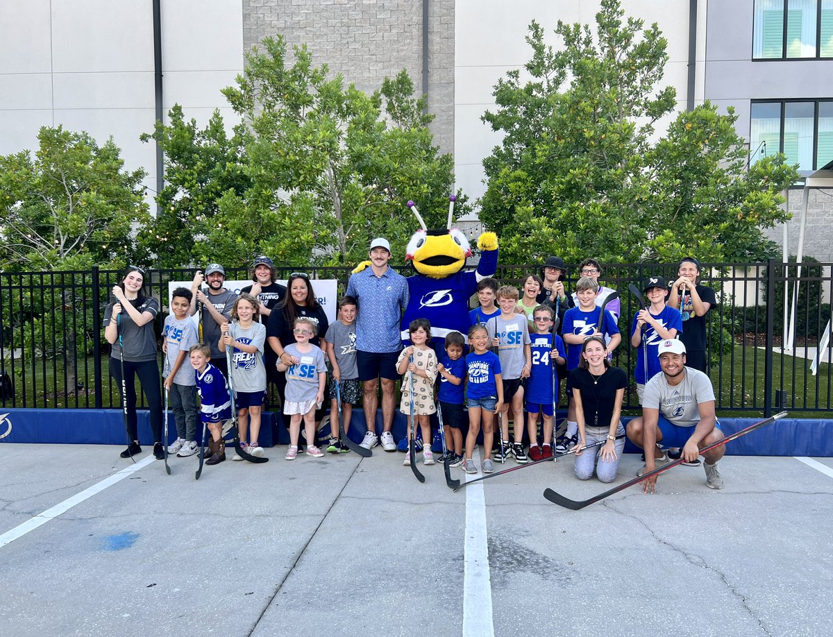 Tanner Jeannot stopped by the Children’s Cancer Center to take part in a ball hockey clinic … he definitely touched the lives of many children and many families today