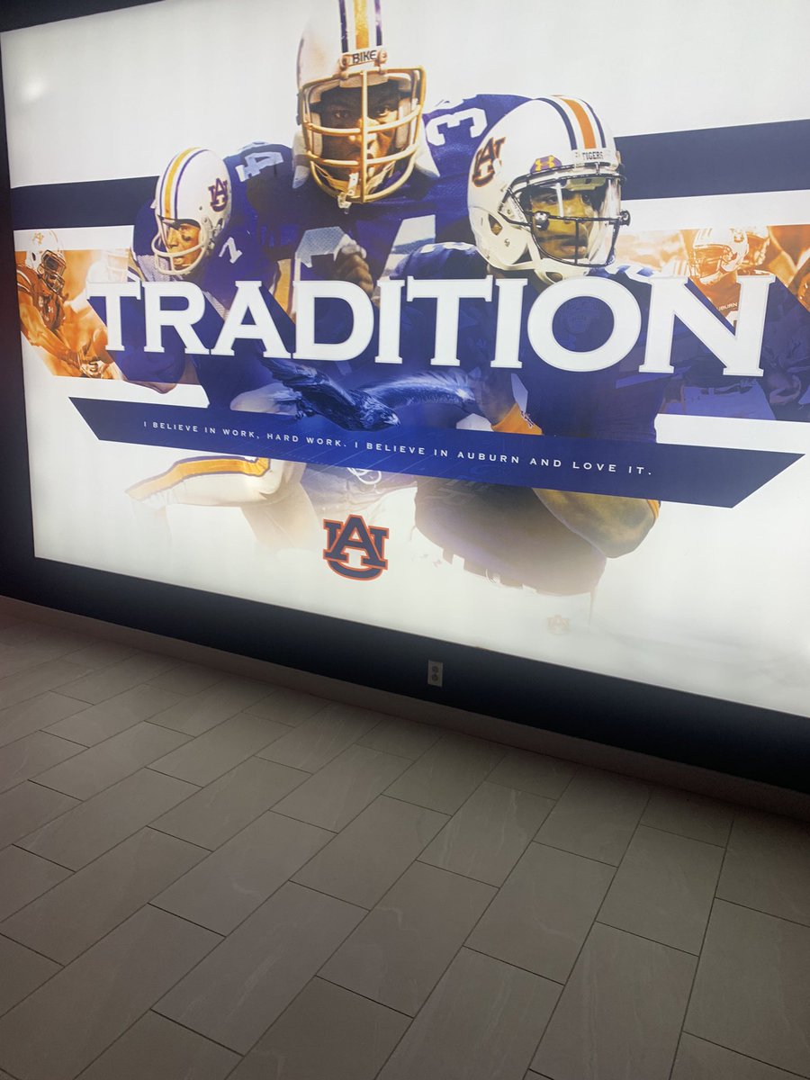 Great visit at Auburn University today 🔥
@A_G_Waseem @CoachWellsDP @AuburnFootball @AuburnTigers @AuburnMade 
#GoTigers