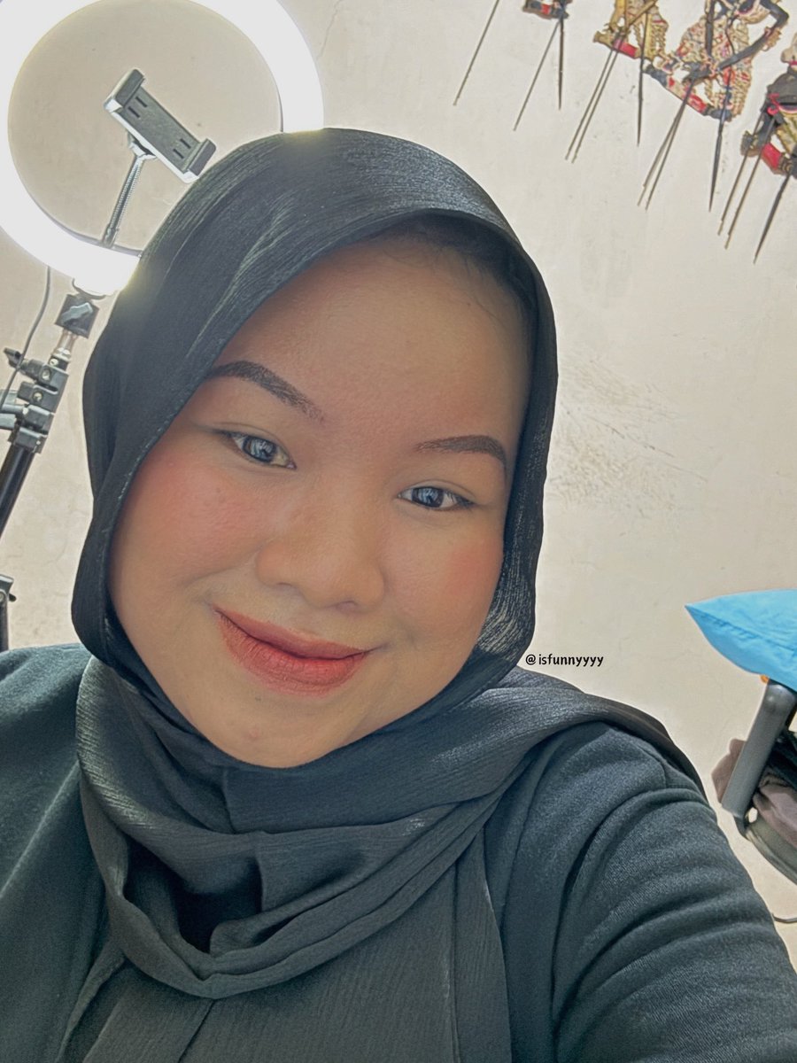 OMG‼️EMANG ADA CREAM BLUSH ON SE PIGMENTED ITU? plus HARGANYA AFFORDABLE?!!

ADAA DONG GUYS‼️

kata gweh lo hrs punya sih brand ini #reviewbypani #RacunMakeup