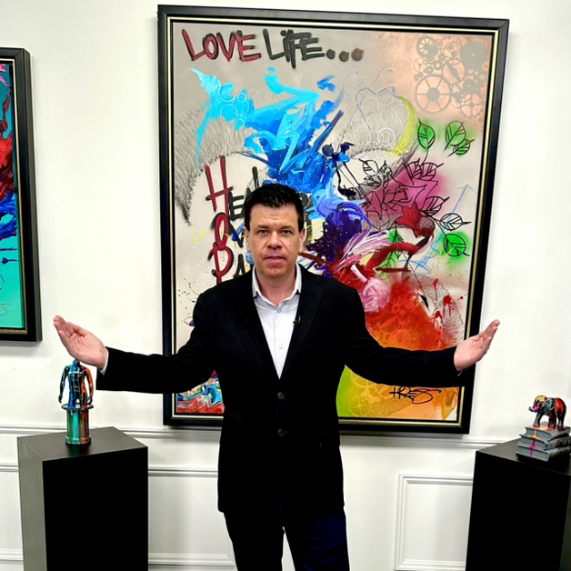 ParkWestGallery's tweet photo. They’re BACK 👏🙌
Jordan is back on the telecast with the new and incredible works by Kre8.
Join us 🔗 https://t.co/fhH17WgXib
#ParkWestGallery #ParkWestTelecast #Kre8 #artcollectors https://t.co/TnlCVnb7iP