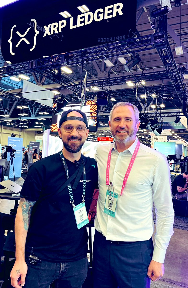 Genfinity's tweet image. Genfinity CEO @IOV_OWL had the opportunity to meet Brad Garlinghouse, CEO of @Ripple today! 🌊

@consensus2024 @CoinDesk 

$XRP @bgarlinghouse