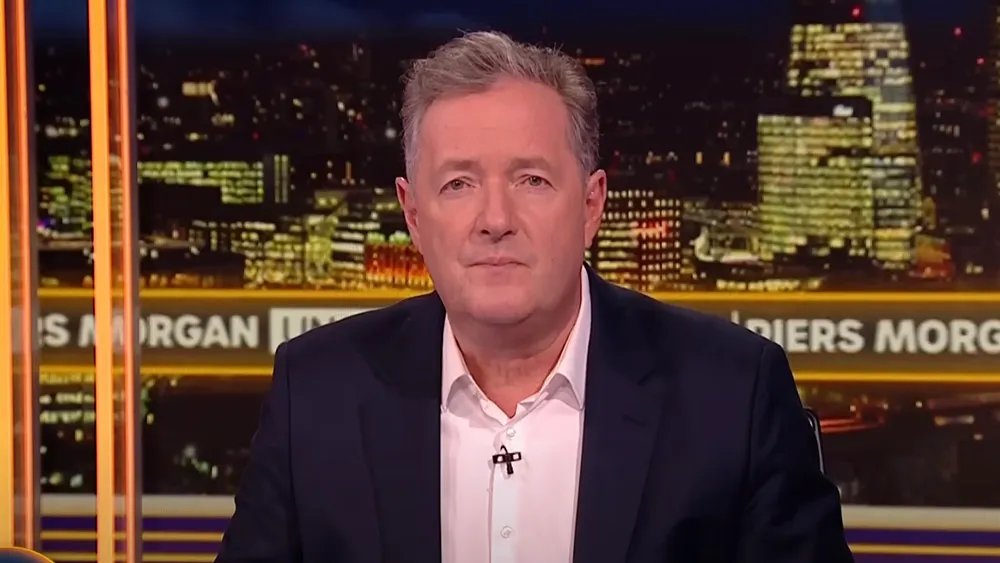 MarioNawfal's tweet photo. 🚨🇺🇸PIERS MORGAN: THIS IS A SAD DAY FOR AMERICA

"This is a sad, shameful and ridiculous day for America. 

To drag a former President, who is running for President again, through criminal courts over something so trivial feels a massive overreach & an incredibly divisive and obviously politically partisan action."

Source: X