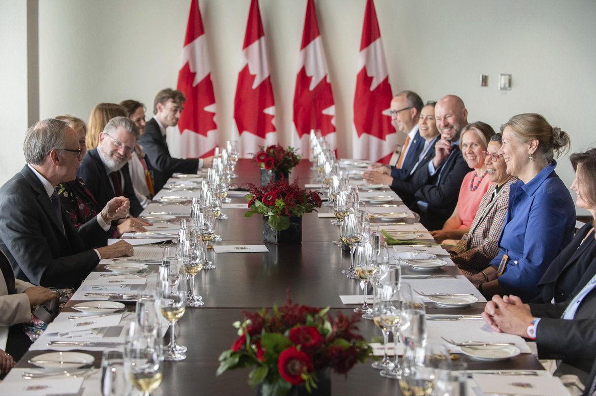 Rob_Oliphant's tweet photo. The Netherlands is among Canada’s closest friends. It has been well represented in Canada since 2020 by Ambassador @InesCoppoolse.  I was pleased to congratulate her on a successful posting in Canada and bid her a fond farewell! https://t.co/Z5ZnPu0bM0