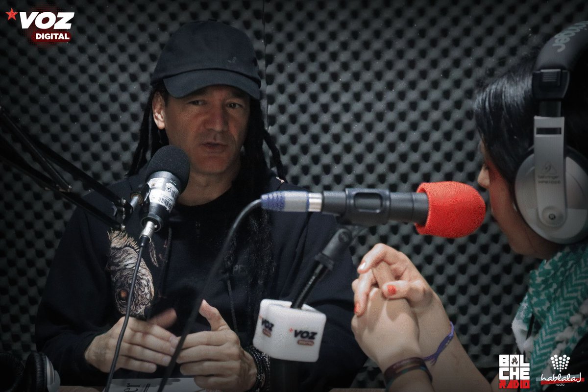 HablaLaJradio's tweet photo. #Música🎸| En alianza con la @Bolcheradio, estuvimos conversando en los estudios del @semanarioVOZ con Dilson Díaz, vocalista de la icónica banda de #punk La Pestilencia.  

#Pendientes que en los próximos días la entrevista estará rodando por todas nuestras redes. 

#Peste https://t.co/Apy9hQuDbz