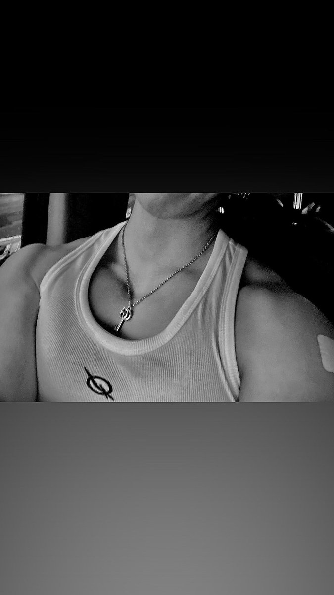 _park_gun's tweet photo. 🥵 https://t.co/i6OzDhmPcb