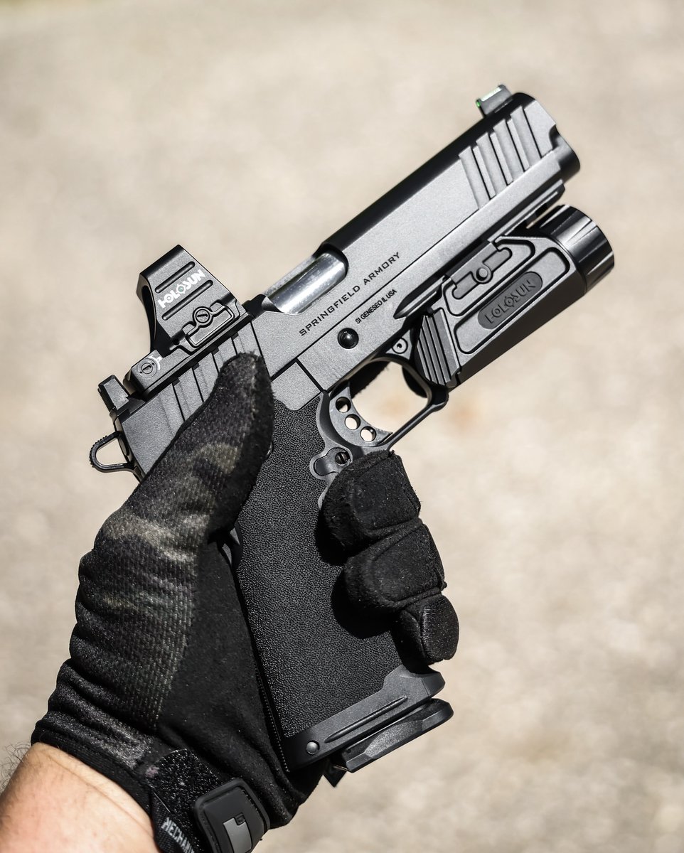 BrownellsInc's tweet image. Where are our 2011 fans at?

📸 by @ar15news on IG

#brownells #holosun #2011 #buildbetter