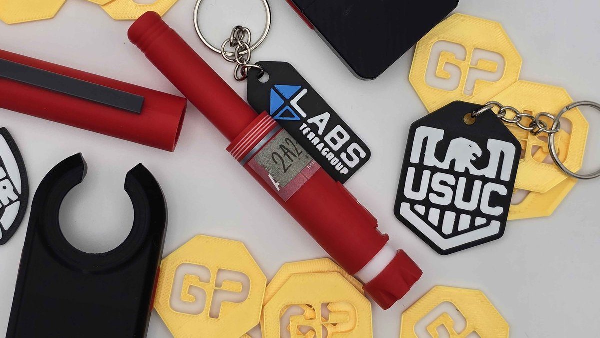 🚀Epic find alert from someone's #Tarkov hideout! Just stumbled upon a brand-new 2A2-(b-TG) stim, and it's looking 🔥🔥 

🎁 GIVEAWAY TIME! 🎁
Retweet &amp; Like this for a chance to win one for FREE! Winner will be drawn in a week. 📅 

Can't wait? Get yours now at