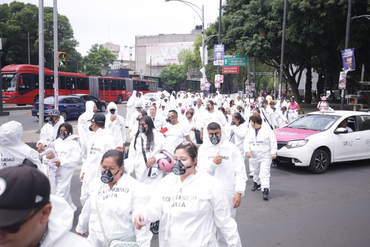 El martes salimos a protestar para hacer ver que cada día está peor el aire en la CDMX, que la “ambientalista” no hizo nada durante 5 años! 11va #ContingenciaAmbiental con todo y que llovió ayer! #MorenaTeIntoxica