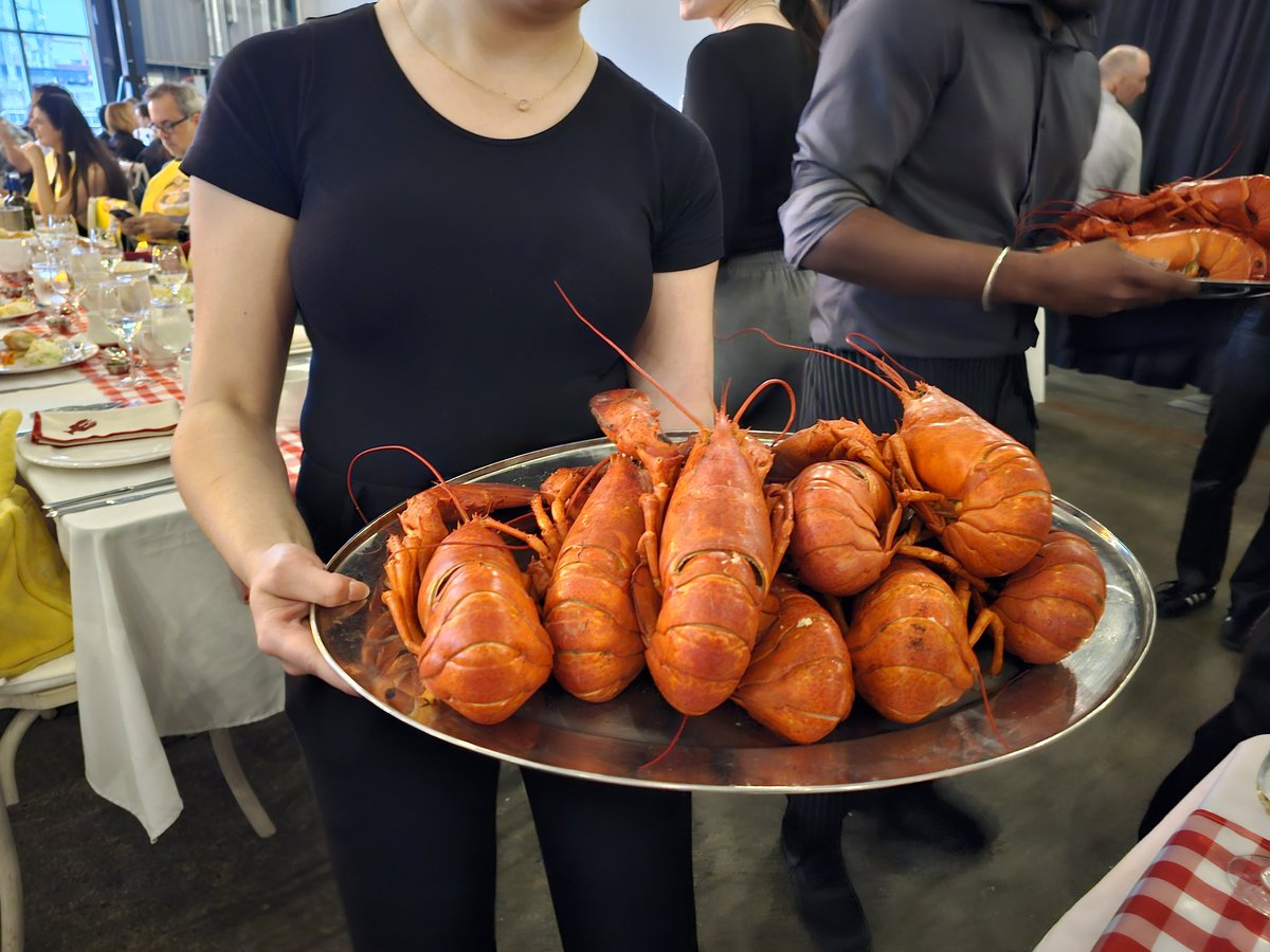 Elvis_Wong88's tweet photo. Lobster dinner hosted by Universal 🦞 
#ShowCanada 
#Halifax https://t.co/9K29xX2a9Z