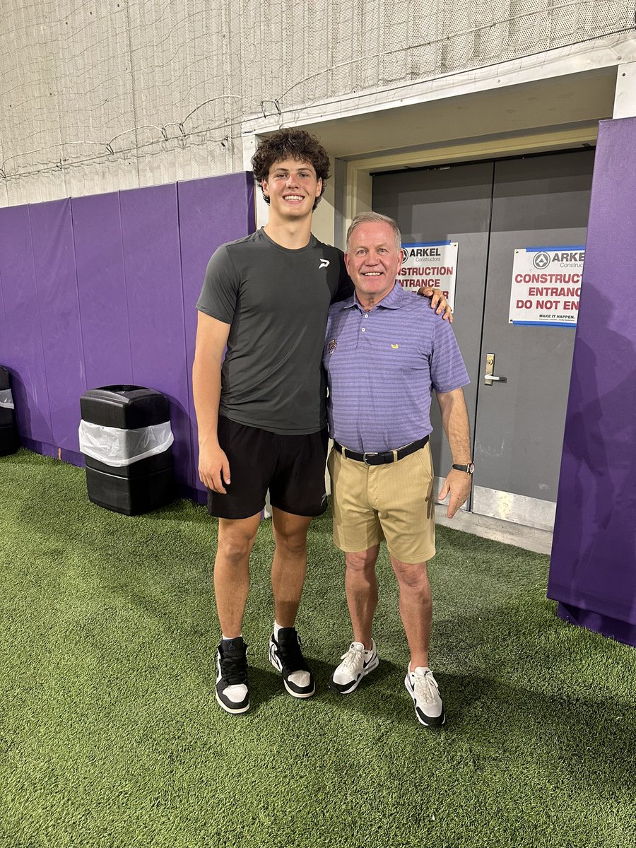 Definitely next level @LSUfootball Thank you @CoachBrianKelly @Coach_Nagle and the staff for having me. Will definitely be back