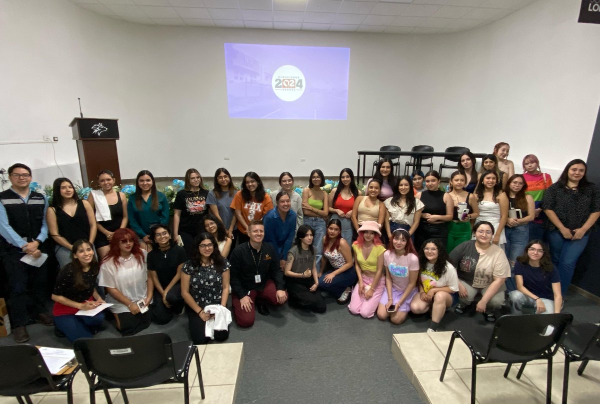 IEESonora's tweet photo. Personal del #IEESonora charló con estudiantes de @UDS_Hermosillo sobre la importancia del voto juvenil este #2dejunio como parte de las actividades del plan #VotarSíImporta https://t.co/Vz35PhsJUV