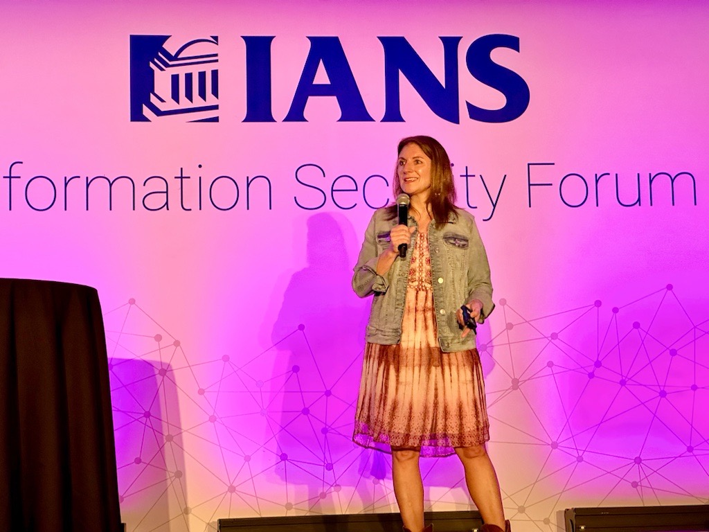 IANS_Security's tweet image. Awesome tech disruption keynote at today&apos;s Dallas Forum from IANS Faculty member, Summer Fowler @sumfowler who provided excellent actionable advice!  See what everyone&apos;s talking about - register for an upcoming event: bit.ly/2vZXss7

#ciso #cybersecurity #techdisruption