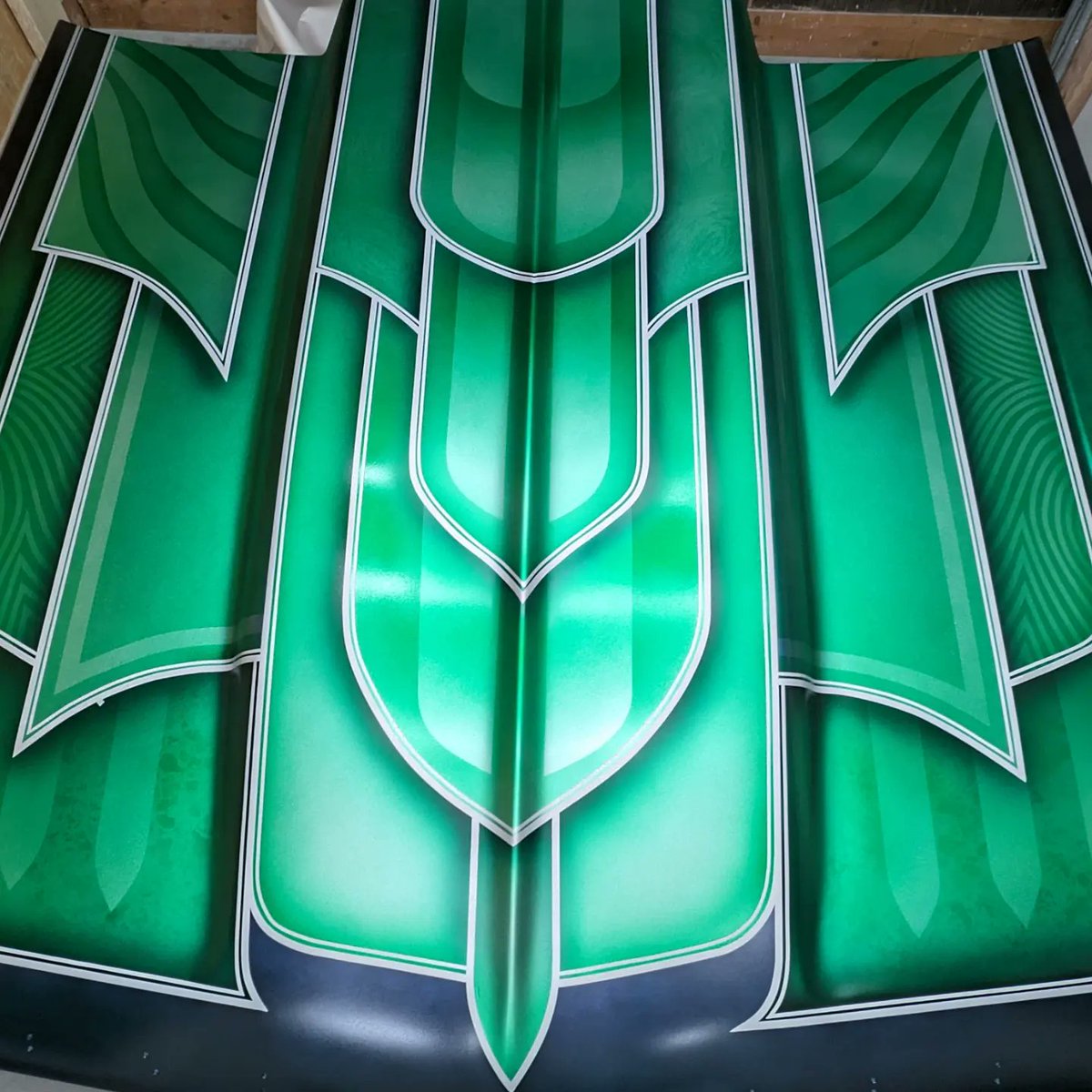 Threeby5Artist's tweet photo. Practicing lowrider style layouts on this 1961 Impala hood. Not bad for a first timer! https://t.co/aIOnYrS9OY