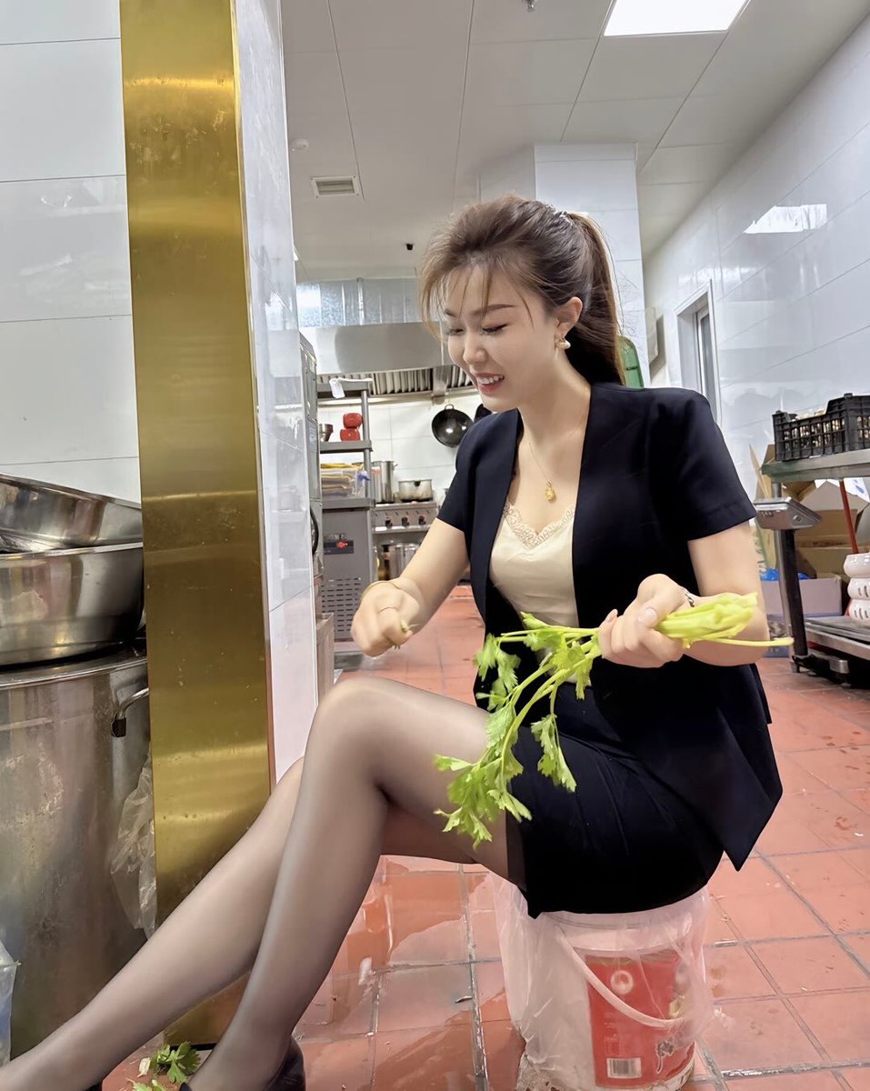 上海酒店服务生媚儿小阿姨 https://t.co/8r0XjvDYKn