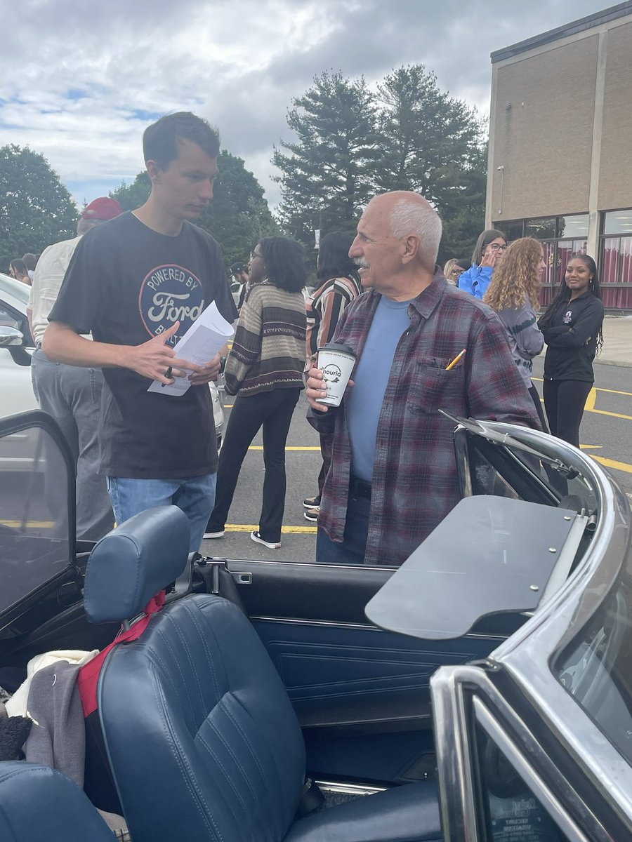 BCHS WORLDLANG tweet media