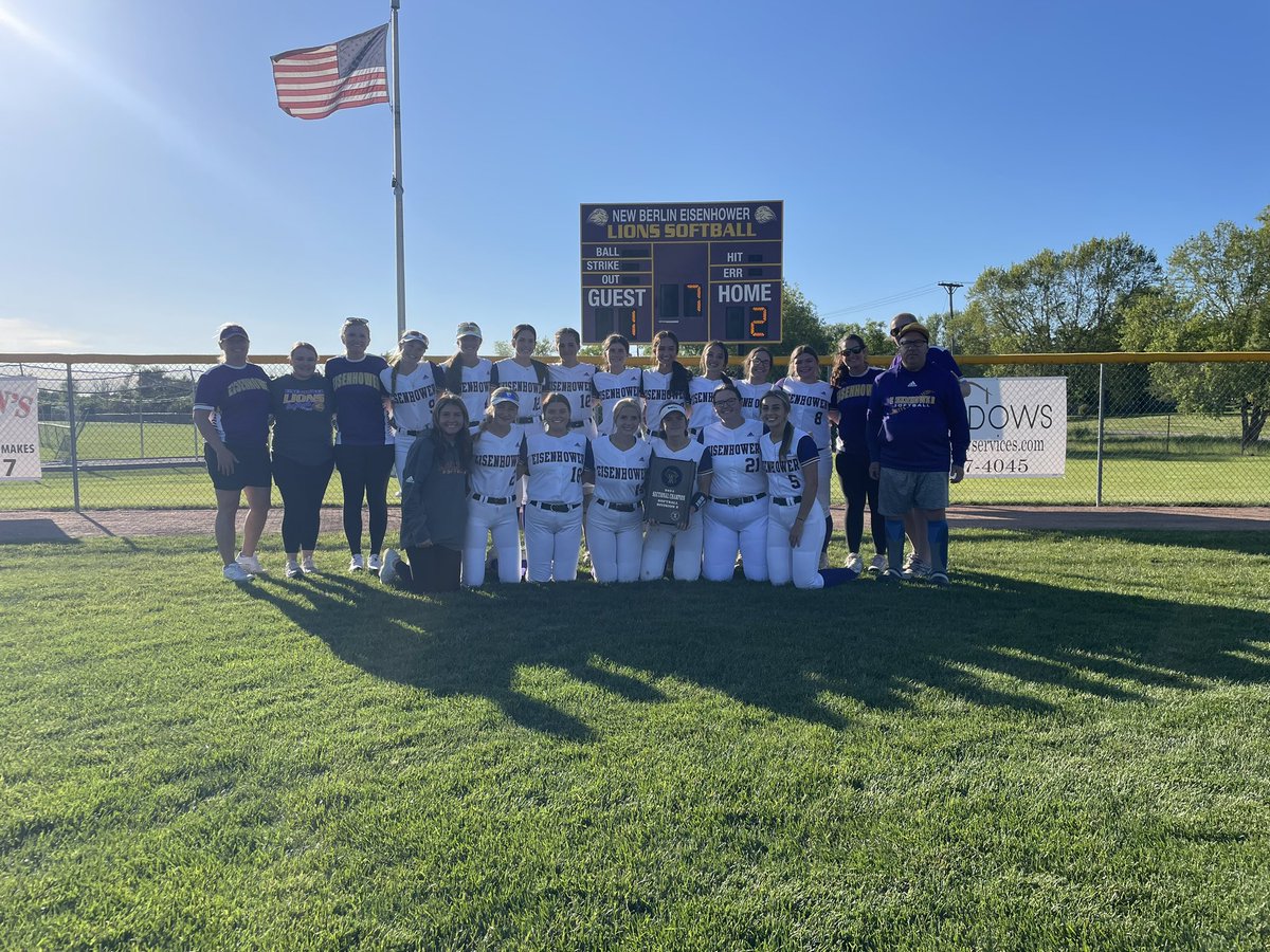 New Berlin Eisenhower Lions tweet media