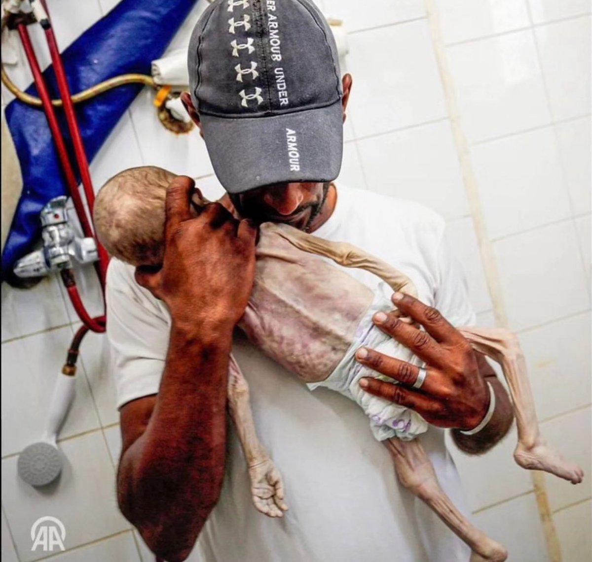 لا تصالح ولو قلّدوك الذهب ..