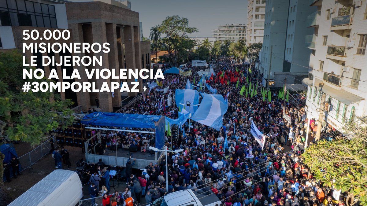 lucasaromero's tweet photo. El poder esta en la gente…

#30MPORLAPAZ 

“Esto es el verdadero #misionerazo, esto es #Misionerismo puro” https://t.co/wCJYtFT6Mi