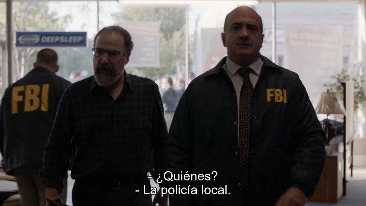 En Homeland aparece Matt Servitto, el mismo actor que hace de agente del FBI en Los Soprano, décadas antes.

Como curiosidad, este actor fue la voz de Sam en Mafia 1 / Mafia: The City of Lost Heaven.
