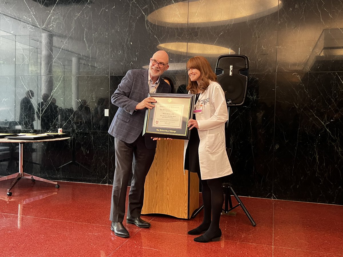 @amelia_kellar is a super⭐️improving IBD care of pediatric 👶 patients  @UChicago! Setting up a patient support program, peds IUS, and so much more!🥳Congratulations on your very well deserved Clinical Excellence award!! 🤩@UChicagoIBD @iUSCAN @BowelUltrasound @ComerChildrens