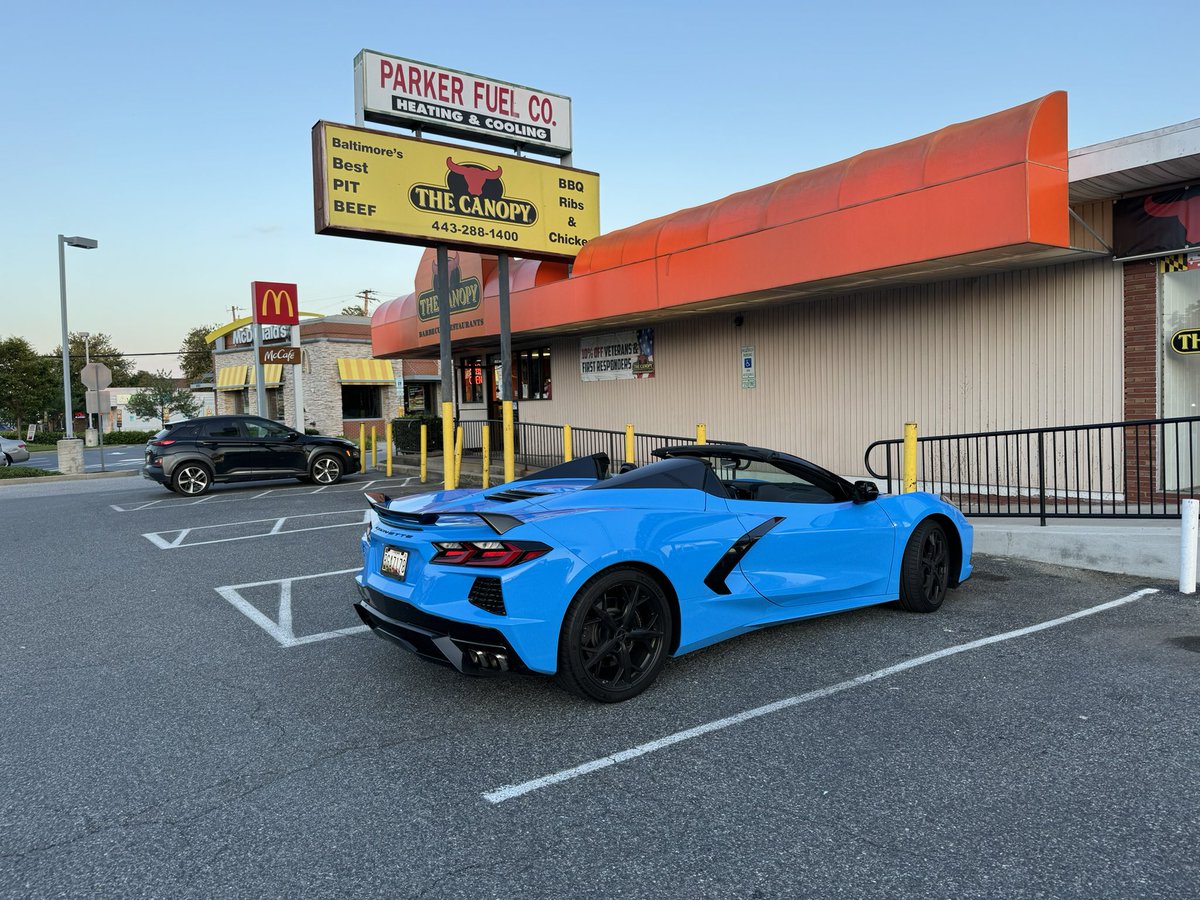 Pit Beef and a convertible…..nice weather fun @JosephZampano @JohnSaunders18 @satch1006 @paultguitarist @MikeWardDMD @MusicMost @Tomikazi66 @RobertF41798289 @CannabisChroni4 @movie_gal_10