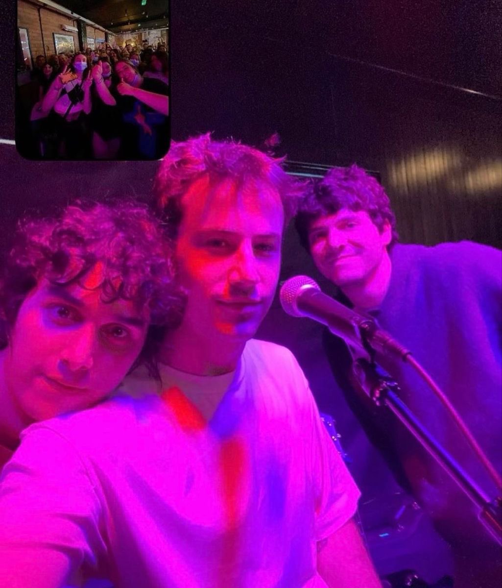 mutedempathy's tweet image. cameronblake posted!

happy birthday dan-man, couldn’t imagine life without ya. we’re doing the damn thing this year. love ya. 💙