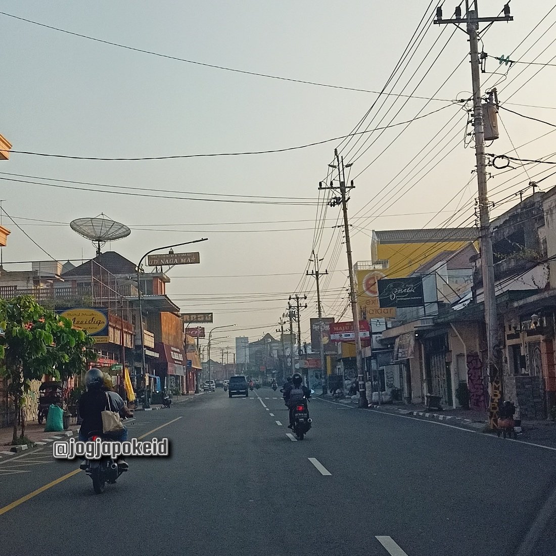 Bismillah. met pagi man-teman, met menjemput rejeki hari ini. semoga berkah. untuk man-teman atau ada famili yg sedang sakit, semoga segera diberikan sembuh dan bisa menikmati rejeki sehat. amin. 🤲🙏