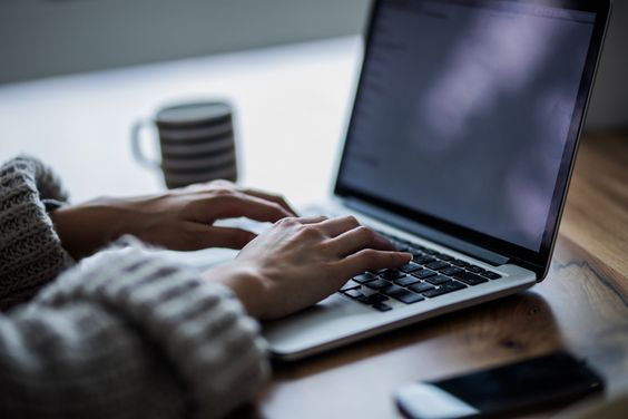 altinnitus's tweet image. #HYUNLIX AU | NETFLIX 

Onde Hyunjin quer recuperar sua conta da Netflix e acaba gostando até demais de conversar com o atendente

ou...  

Onde Felix troca e-mails (não tão) profissionais com uma pessoa no mínimo... peculiar?